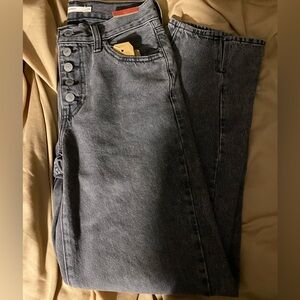 ‘94 baggy Levi’s jeans (size 26)